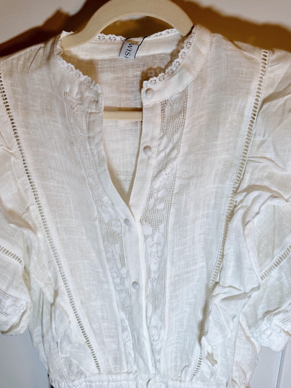 Chicwish White Eyelet Lace Playsuit NWT L - Picture 9 of 9